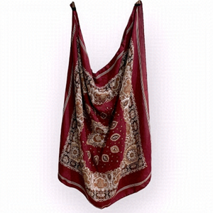 ⭐️2 for 20$⭐️ Square burgundy scarf